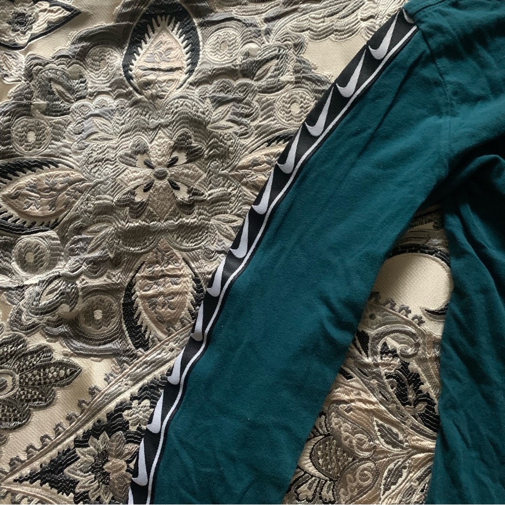 Nike Long Sleeve - Picture 5 of 5